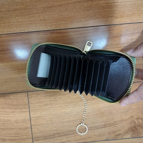 Shirts with new light green and gold wallet set&NEW YES(front)NO(back) fake coin - Picture 8 of 16